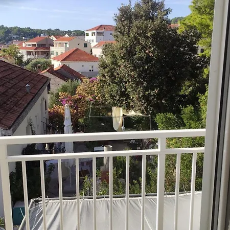 Ferienidyll In Lumbarda: Erleben Sie Ruhe Der Kroatischen Kueste Λομπάρδα